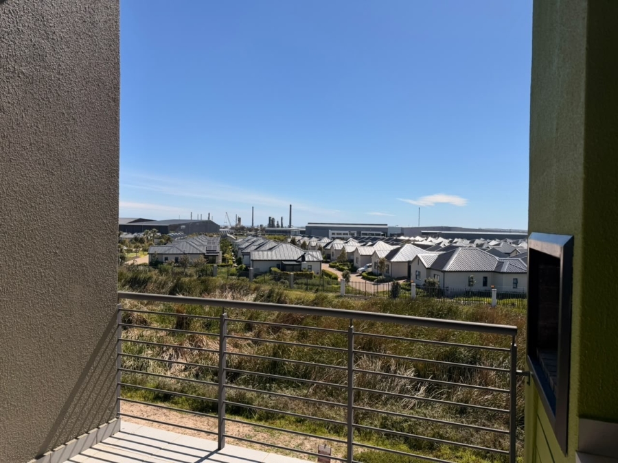 To Let 2 Bedroom Property for Rent in Burgundy Estate Western Cape